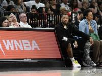 IM竞技体育平台-包含开拓者逆转子弹，利拉德末节关键上演绝杀的词条