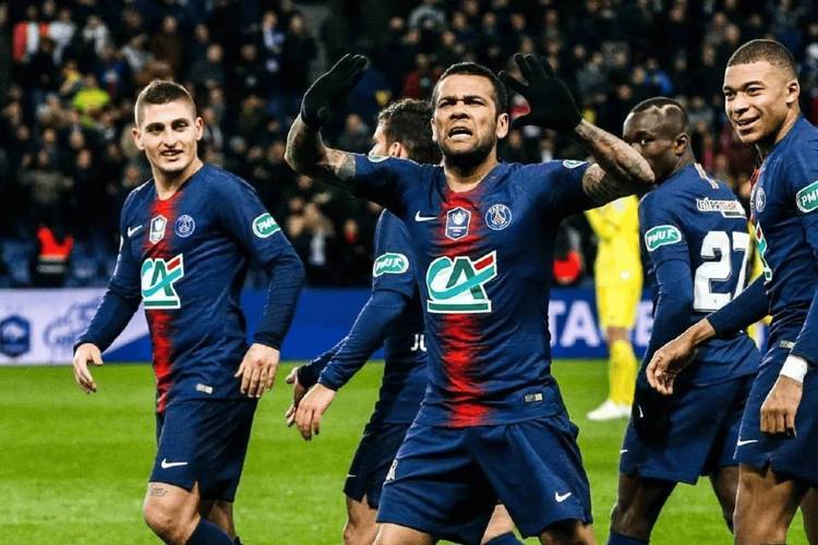 包含巴黎圣日耳曼再胜里尔，实力完全碾压的词条