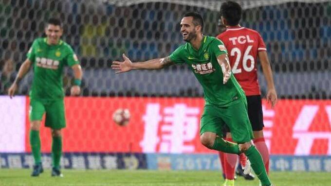 科特迪瓦中场传球精准，助球队反超比分