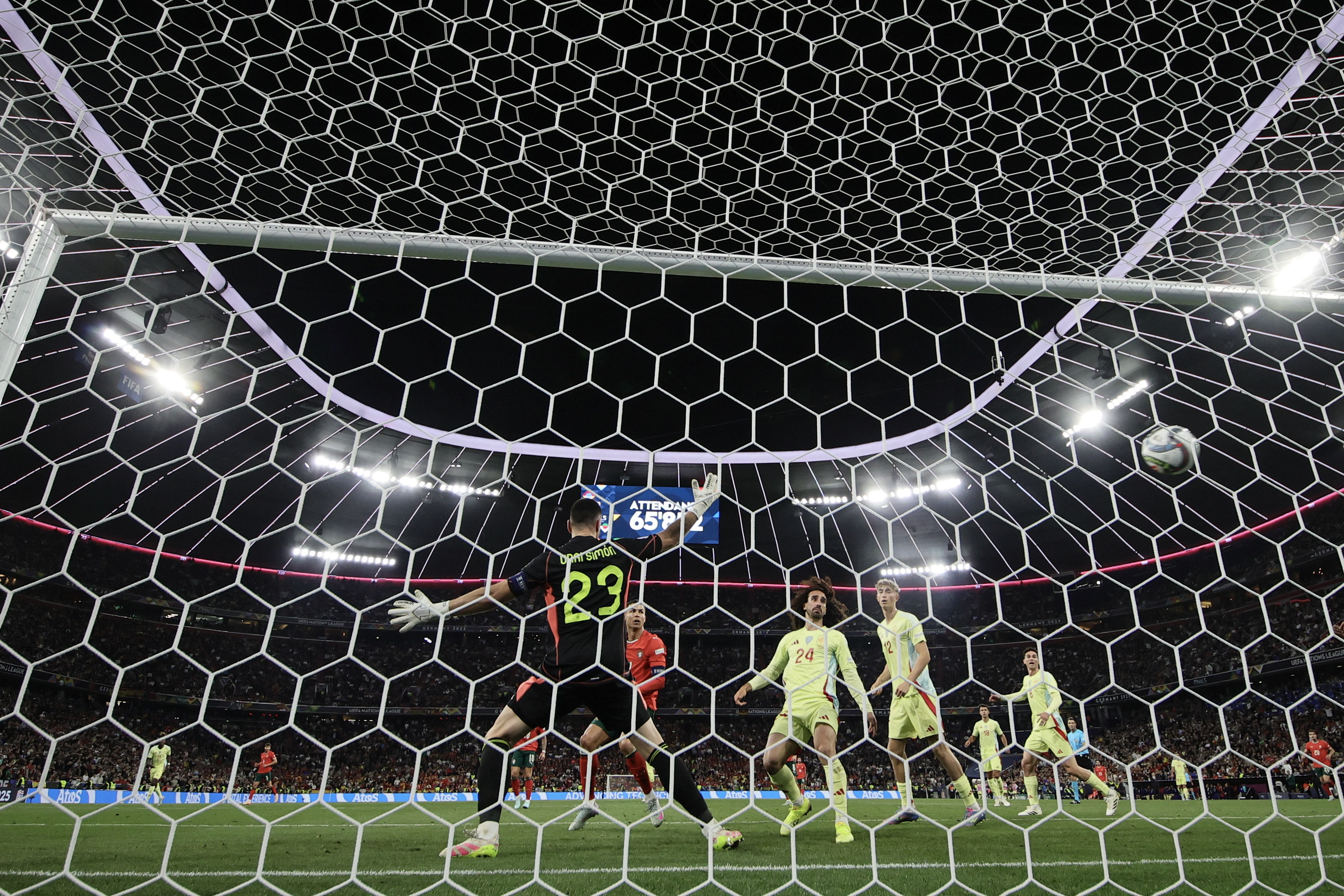 葡萄牙队在国际赛事中取得优异成绩，夺冠成功