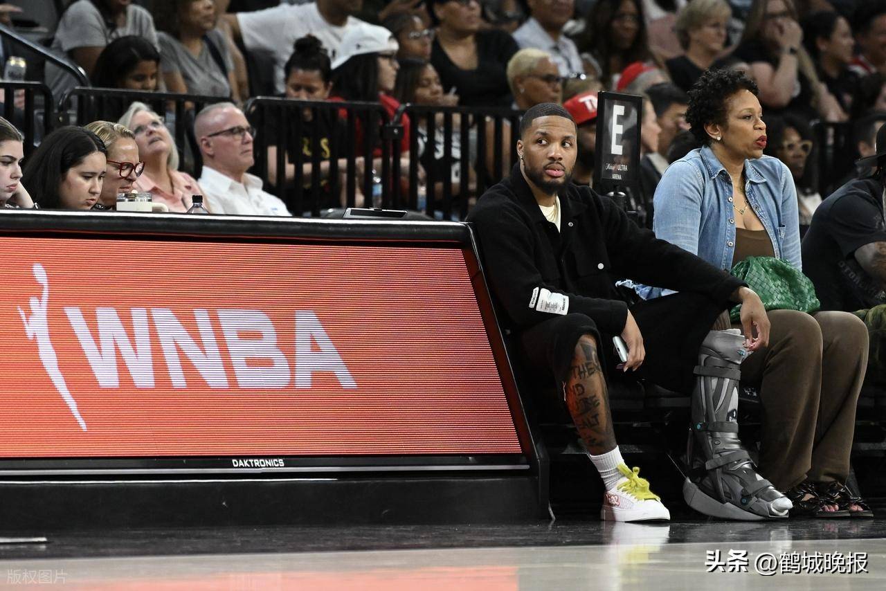 包含开拓者逆转子弹，利拉德末节关键上演绝杀的词条