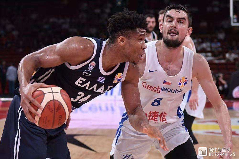 乌克兰战胜希腊，成功挺进淘汰赛