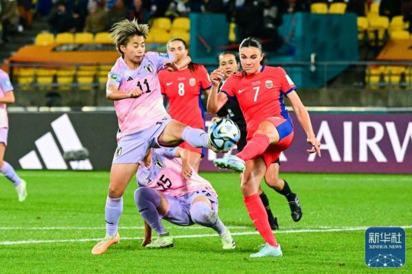 荷兰队淘汰日本晋级女足八强