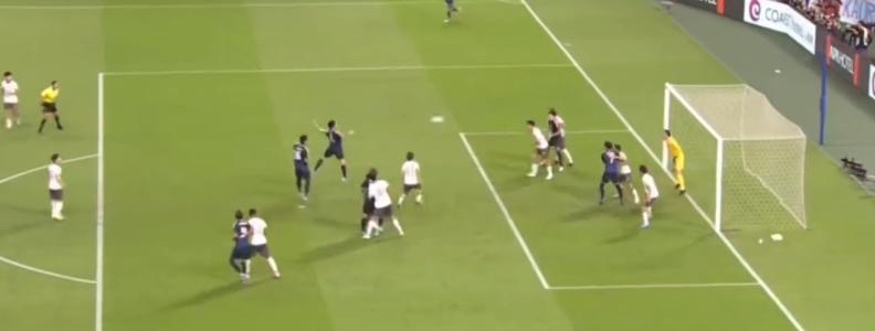 东方队伍在国际赛事中赢得关键战役