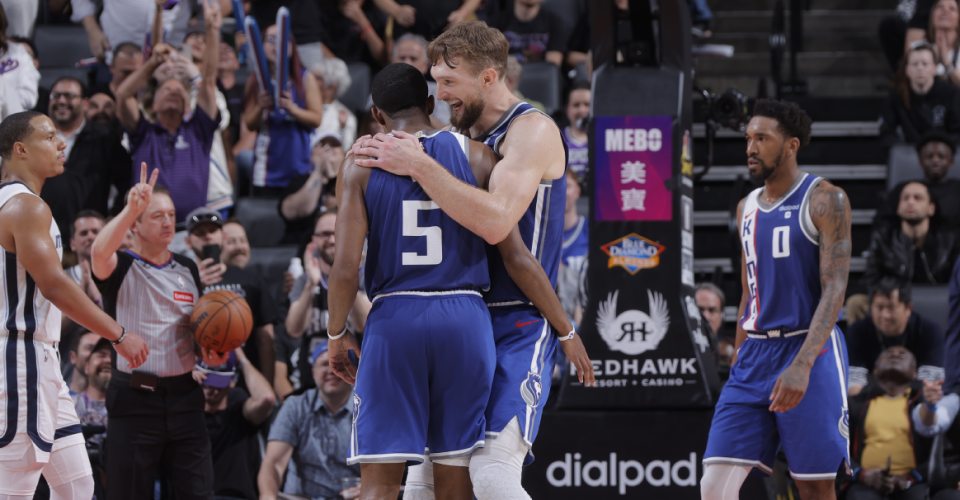 关于雄灰熊队全队发威，实现常规赛胜利的信息