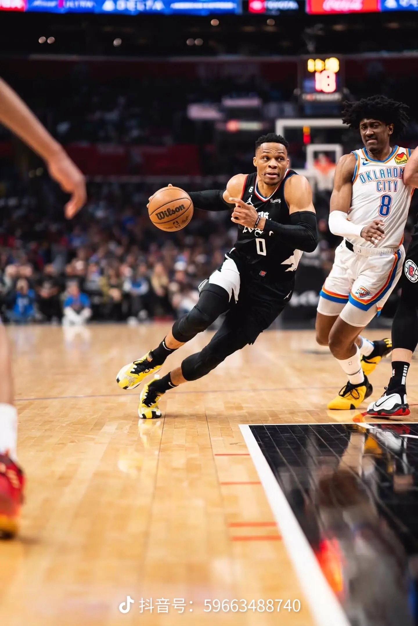 NBA:拉塞尔-威斯布鲁克突破三双纪录的简单介绍