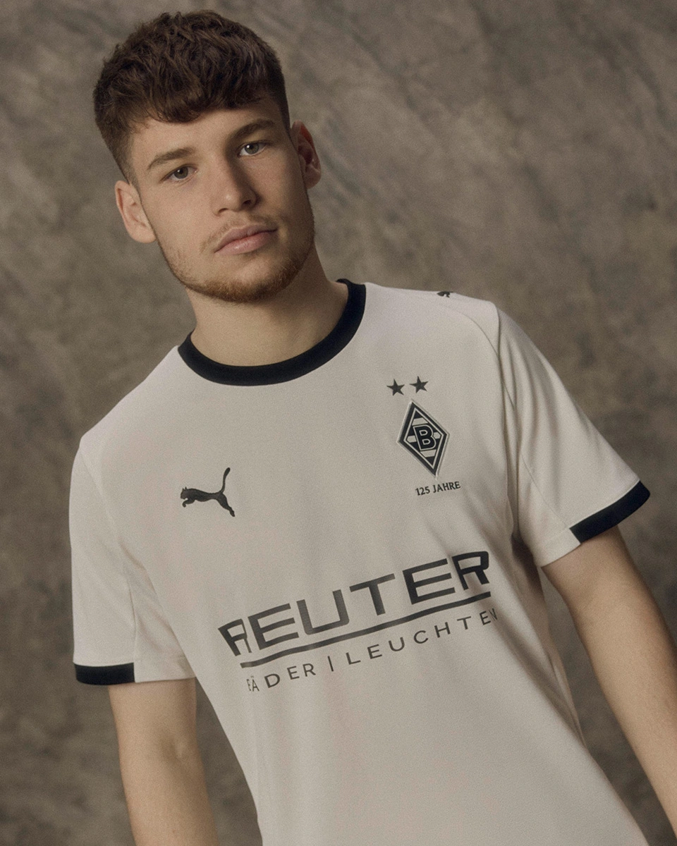 门兴格拉德巴赫主场获胜，稳定积分榜排名的简单介绍