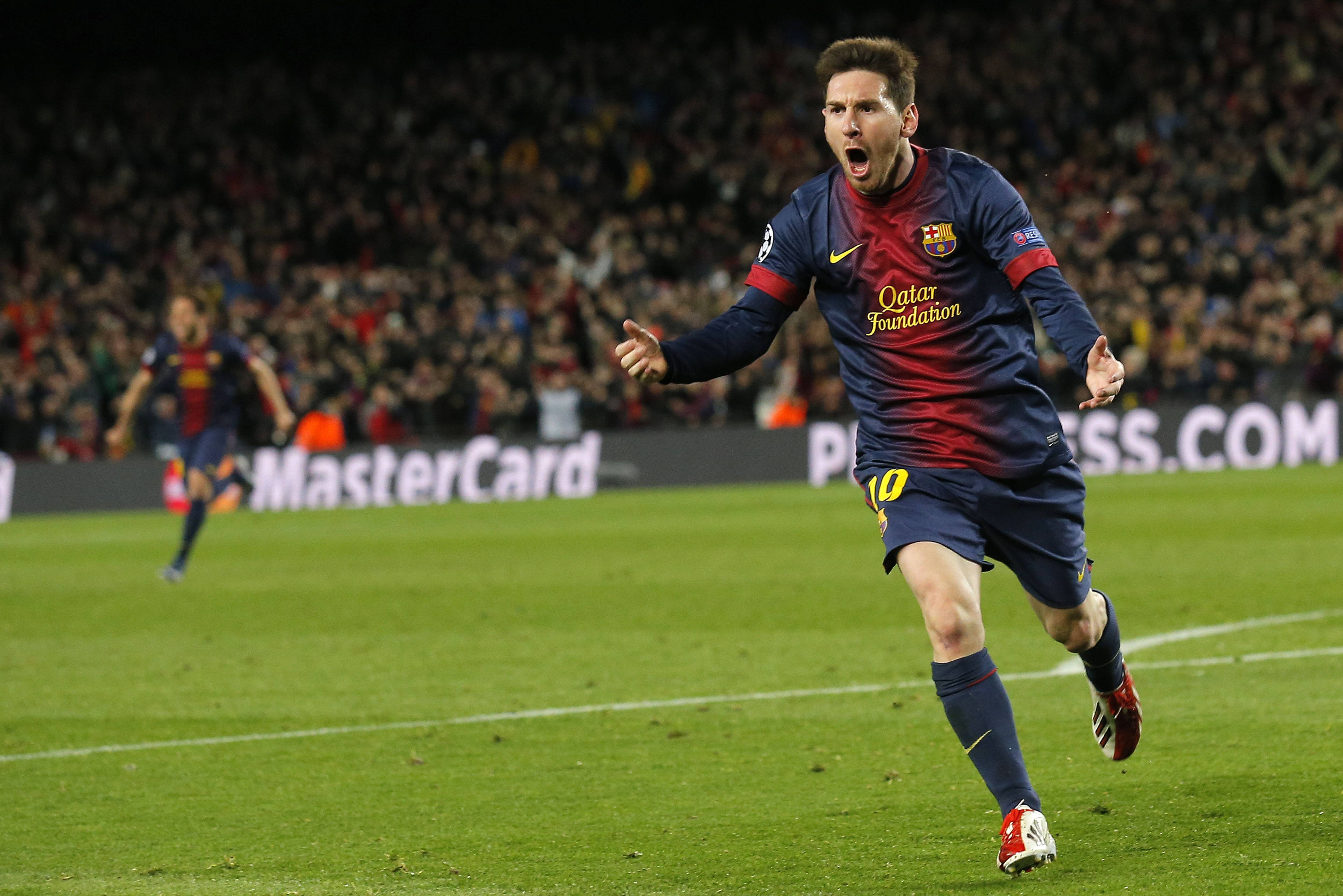 包含沃尔夫斯堡客场逆转，惊险取胜的词条