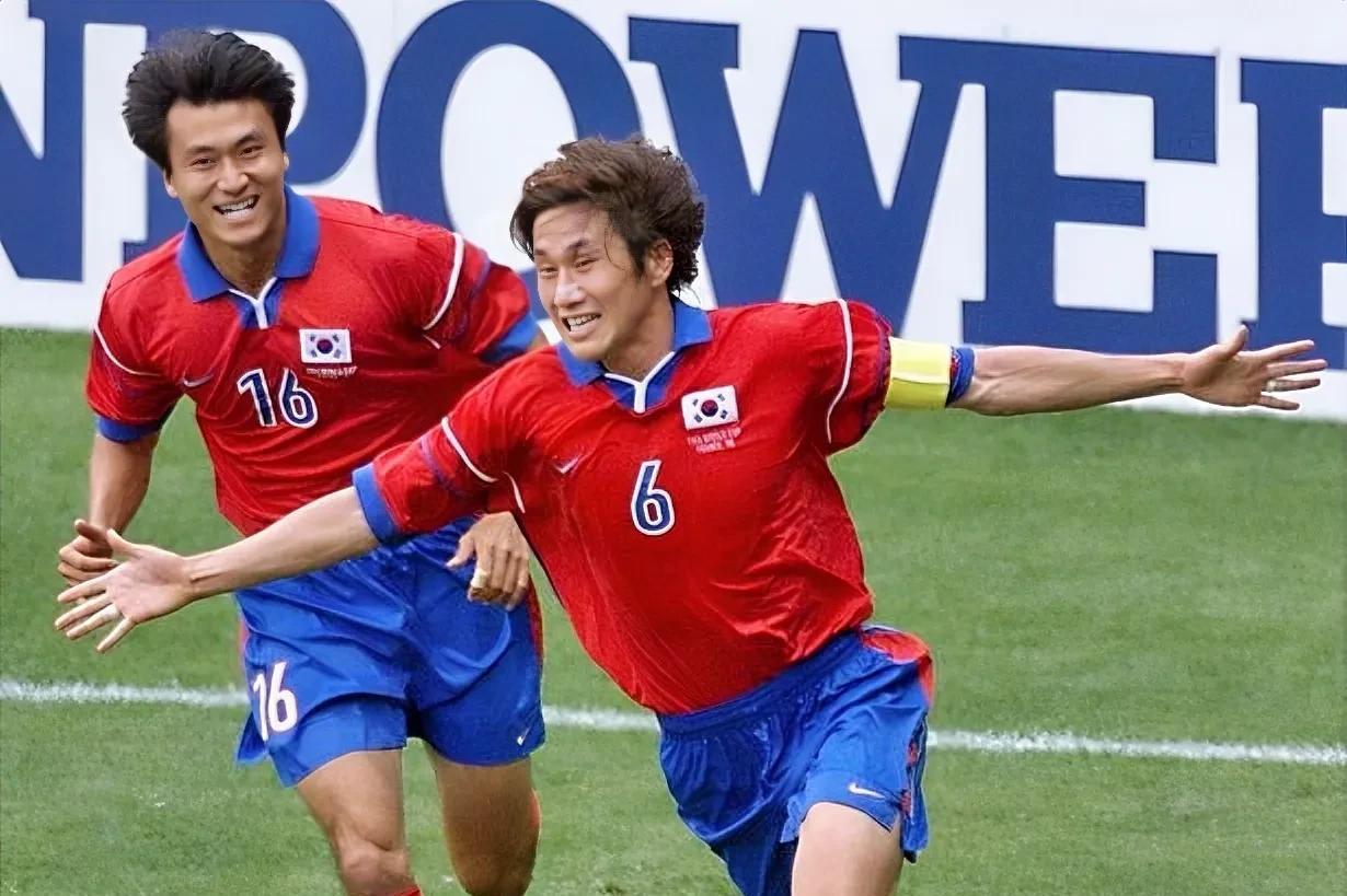 韩国球队在关键比赛中获得关键胜利