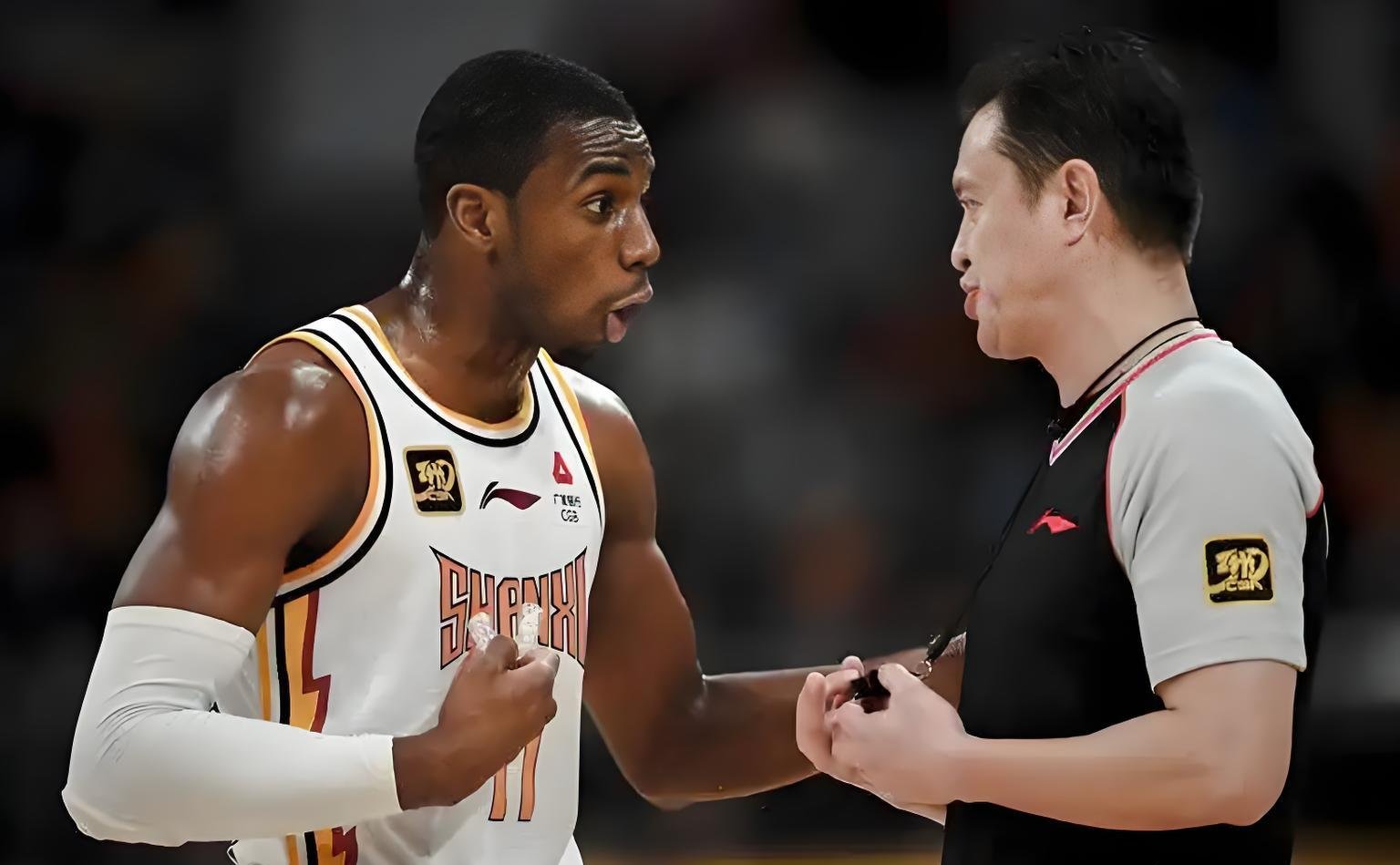 关于广东宏远双外援亮眼，轻松击败山西！的信息