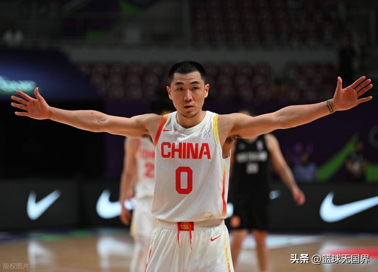 四川男篮篮下优势明显，战胜新疆队