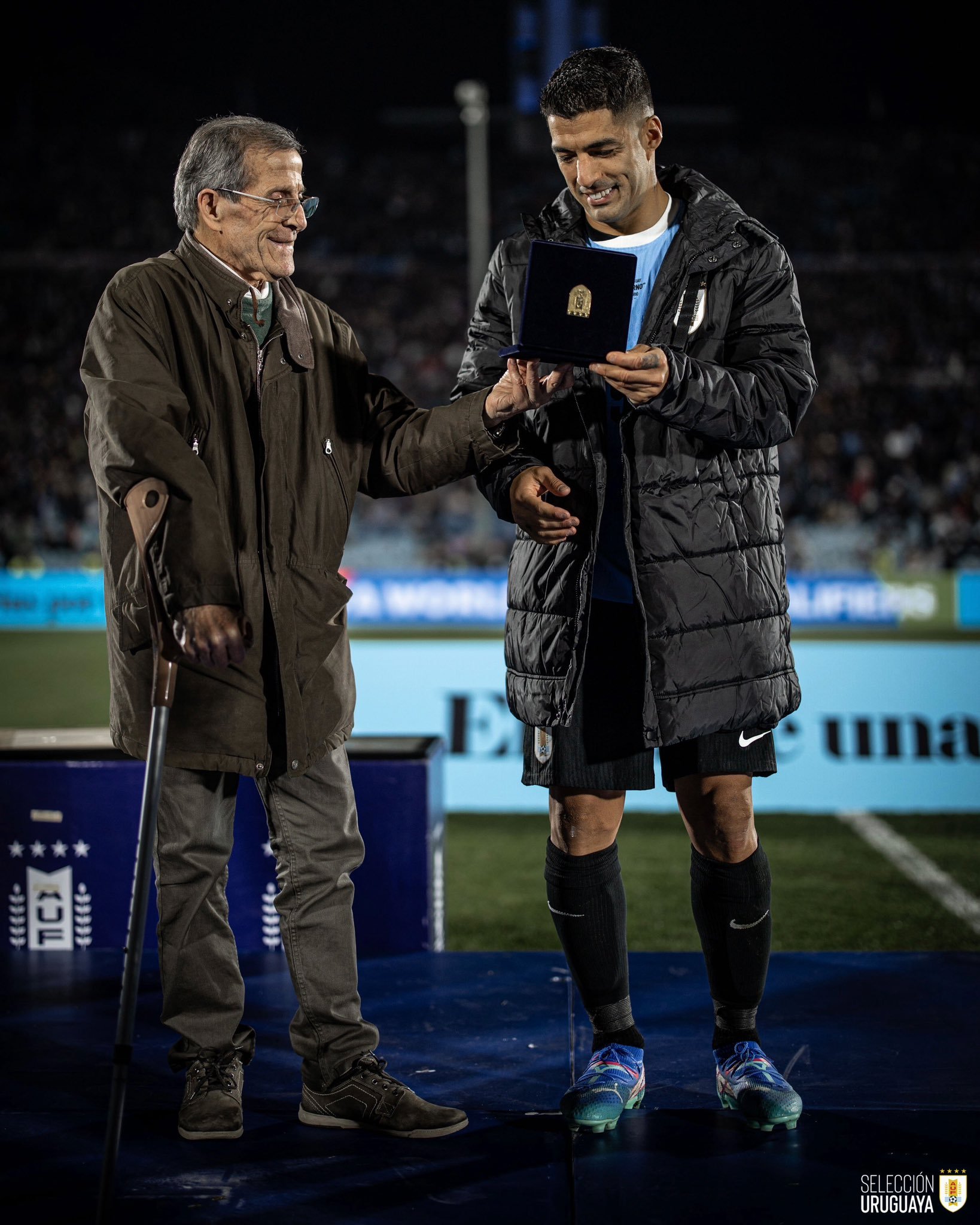 曼联逆转日本，苏亚雷斯惊艳四座