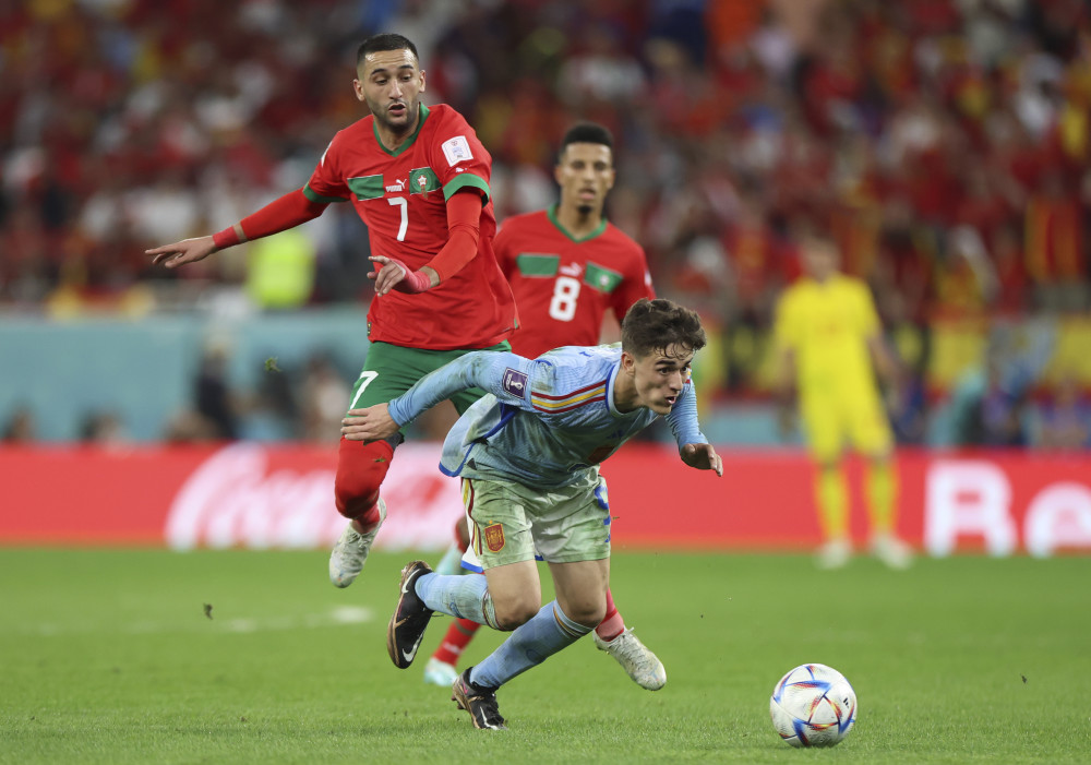 摩洛哥横扫利物浦，加维带队取胜