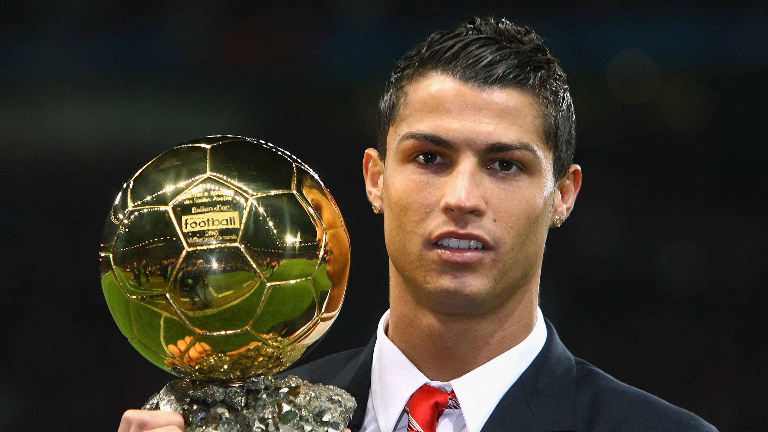 比利亚雷亚尔强势晋级日本,哈兰德成为关键先生