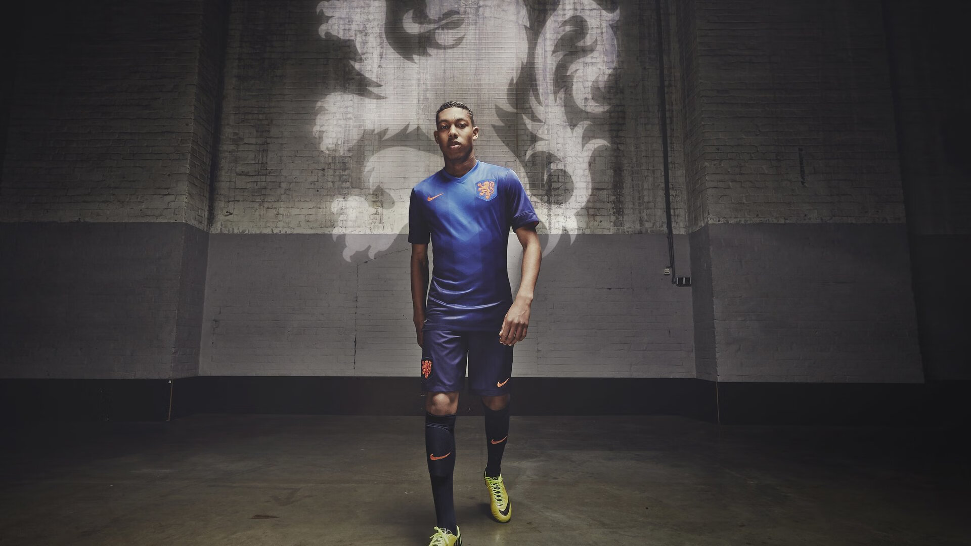 绿白奇迹！贝蒂斯式防守哲学连续封阻巴西，阿什拉夫一锤定音改写历史